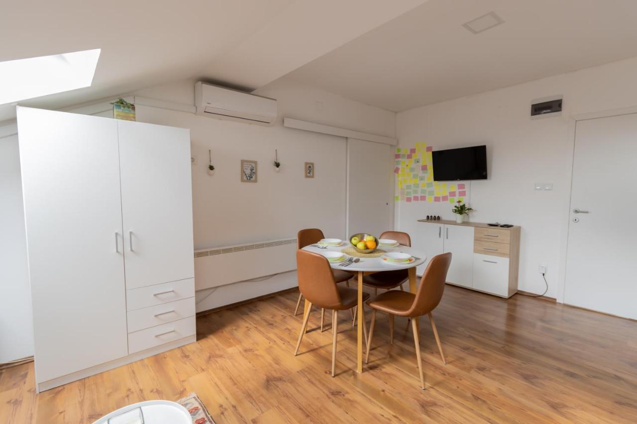 Hill Apartman - Maksimir Rebro ซาเกร็บ ภายนอก รูปภาพ