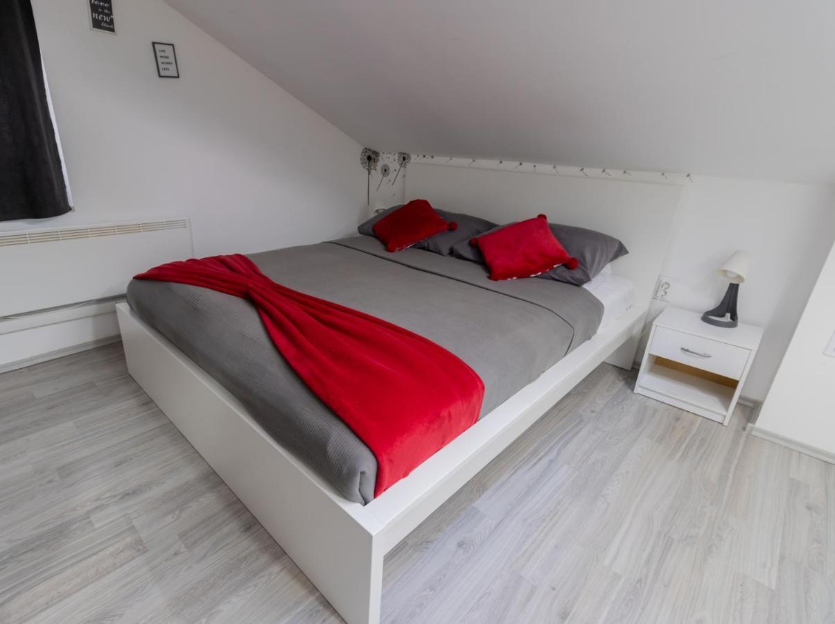 Hill Apartman - Maksimir Rebro ซาเกร็บ ภายนอก รูปภาพ